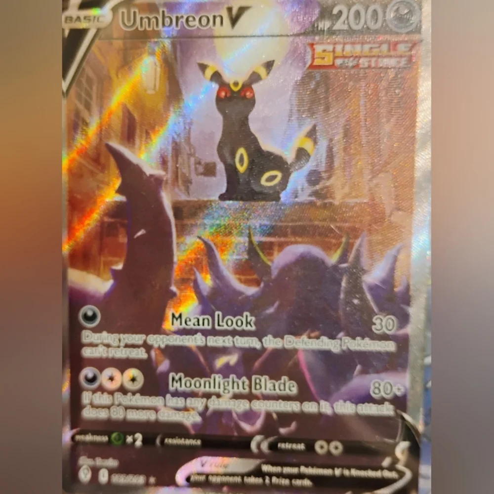 Umbreon V Full Art Holo Pokémon Card #189 - Picture 3 of 3